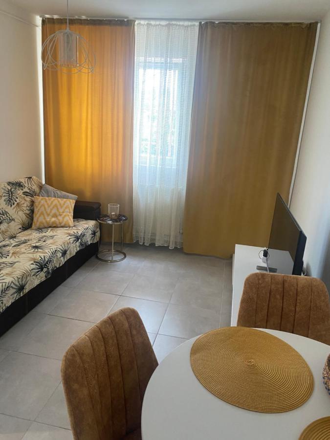 Sofi Apartment Central Bukarest Eksteriør billede